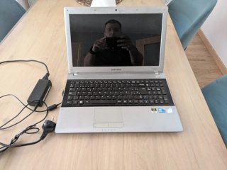 Samsung RV511 Portátil 8GB RAM SSD