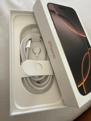 iPhone 16 Pro Max Apple