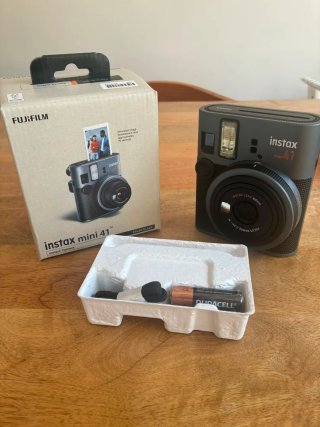 Cámara Instax Mini 41 + Kit Accesorios