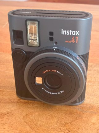 Cámara Instax Mini 41 + Kit Accesorios