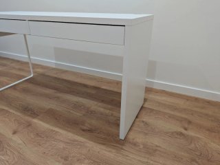 Escritorio IKEA MICKE blanco 142x50
