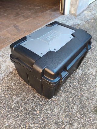 Baúl Kappa / givi Trekker 46L