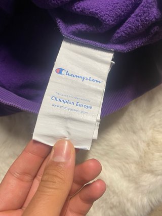 Sudadera Champion Morada Logo Frontal