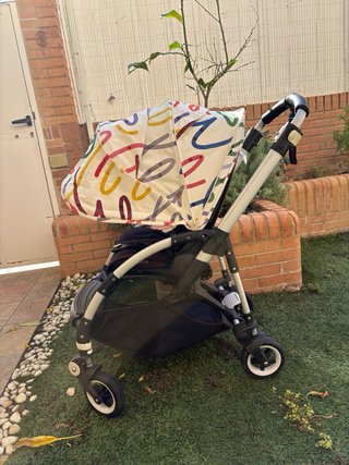 Bugaboo Bee 5 silla + capazo. Capota multicolor.