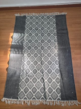 Alfombra moderna geométrica blanco y negro