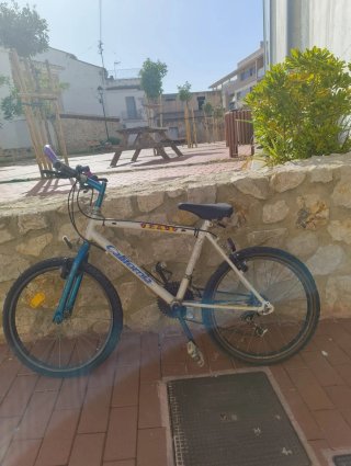 Regalo 2 bicis de niño