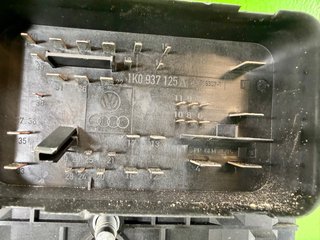 1K0937125A Caja Fusibles Seat Leon II