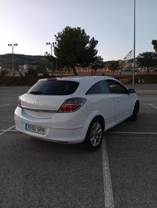 Opel Astra 2009