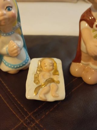 Belén de porcelana artesanal