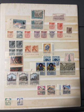 Lotto francobolli Italia