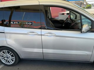 Ford Tourneo Courier 2017