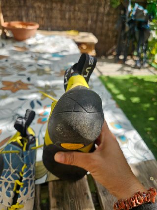 La Sportiva Kataki pies de gato