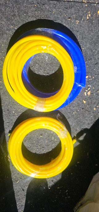 Manguitos de silicona azul y amarillo