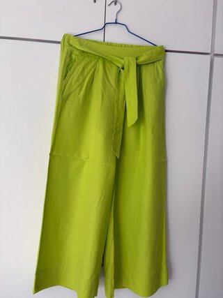 Pantalón ancho verde pistacho