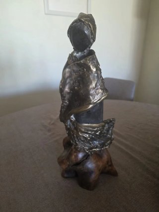 Escultura de Bronce y Madera
