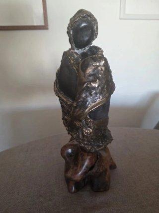 Escultura de Bronce y Madera