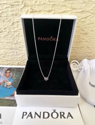 Collar Pandora de plata 925 con corazon rosa