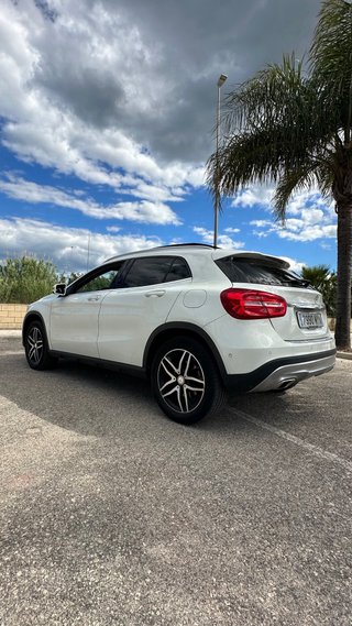 Mercedes-Benz GLA 2016
