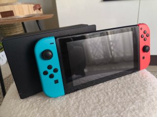 Nintendo Switch V2 + Funda Zelda + 128GB