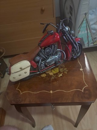 Figura Moto Metal Roja Decorativa