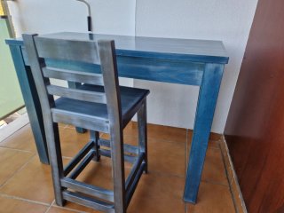 Mesa estudio y Taburete Madera Azul