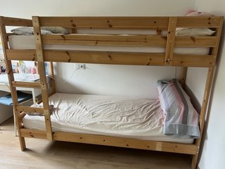 Literas de madera Ikea