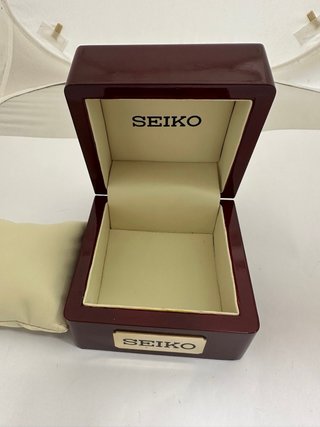Caja Seiko Madera Lacada Granate