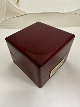 Caja Seiko Madera Lacada Granate