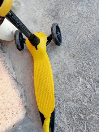 Patinete 3 Ruedas Amarillo Infantil