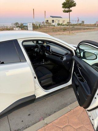 Toyota C-HR 2019 1.8 125H Advanced