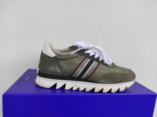 Sneakers verdi e bianche