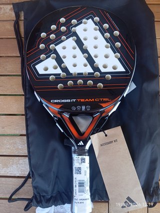 Pala de pádel Adidas Cross It Team Ctrl 2026