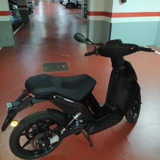 Moto Eléctrica Torrot City Surfer Negra/Blanca