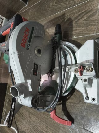 Ingletadora Bosch PCM 8