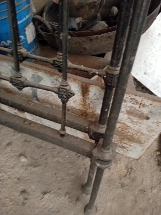 Cabecero de cama de metal
