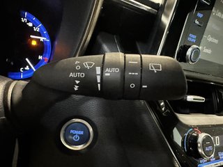 Toyota Corolla 1.8 125H ACTIVE TECH E-CVT