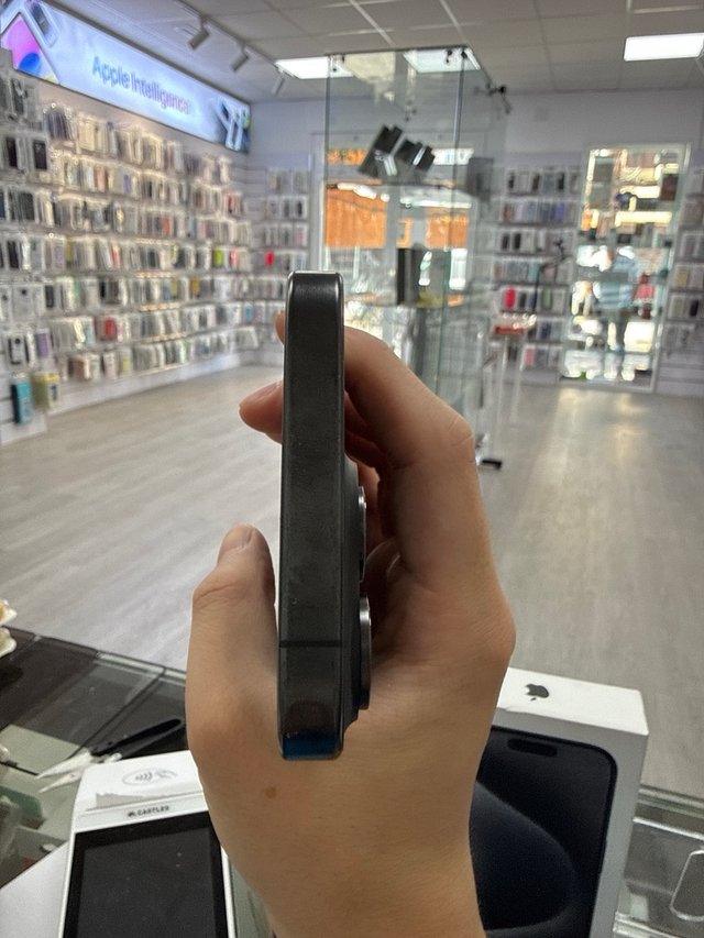Iphone 15 pro 256GB 100%