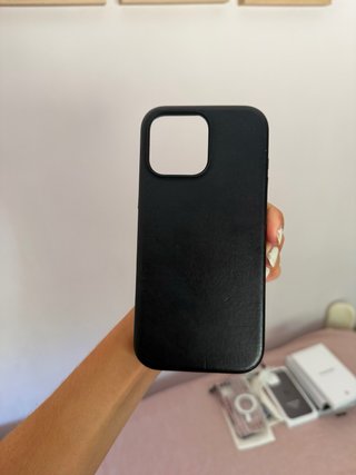Capa Nomad Pele iPhone 16 Pro Max