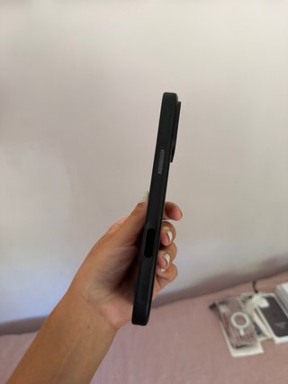 Capa Nomad Pele iPhone 16 Pro Max