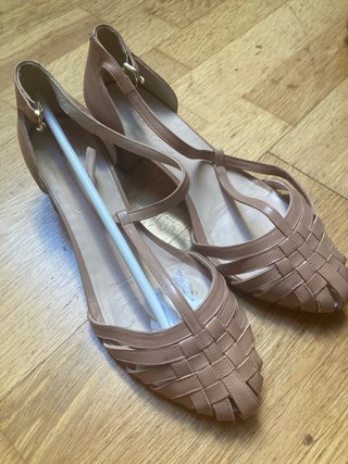 Tacones Tutsy Beige