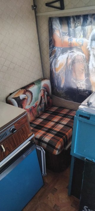 Caravana plegable con cama matrimonio y cama de 90