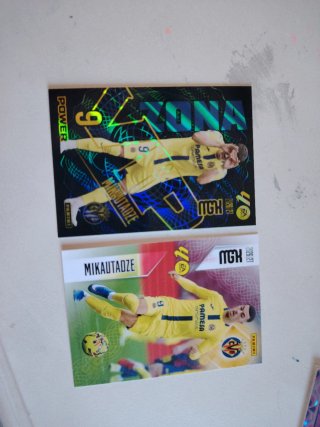 2 Cartas LaLiga 26-27 Mikautadze