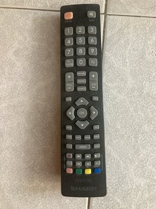 TV Sharp 32 LED HD TDT