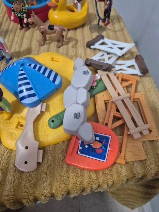 Lote Playmobil: Carruaje, Coche, Barco y Figuras