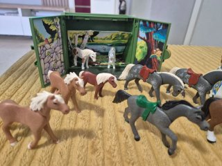 Lote Playmobil: Carruaje, Coche, Barco y Figuras