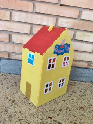 Casita de Peppa Pig con accesorios