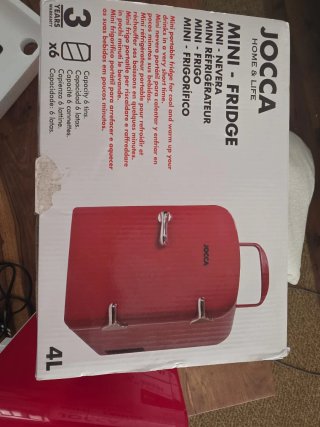 Mini Nevera Portátil JOCCA Roja 4L