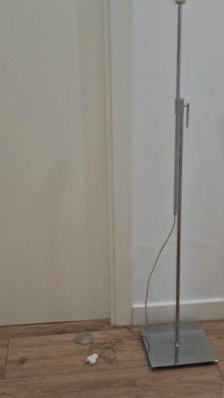 Lampada da terra in nichel con base quadrata