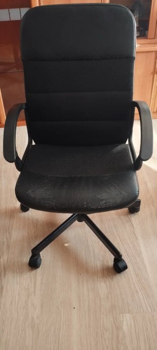 Silla de escritorio Ikea Fingal Negra