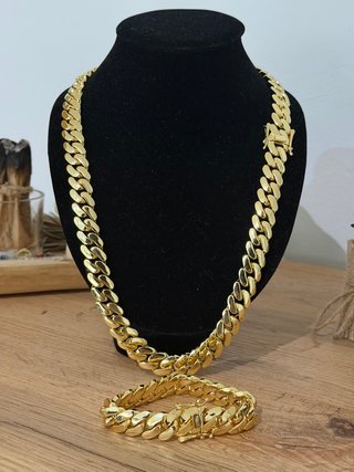 Conjunto Cubana laminado Oro 18k Triple Cierre
